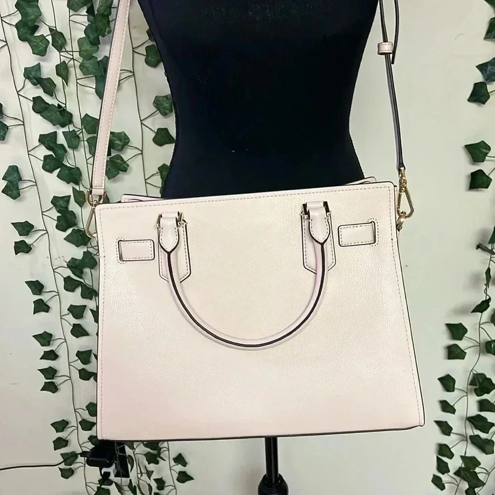NWT Michael Kors Hampton bag. Perfect spring bag. Blush pink in color.